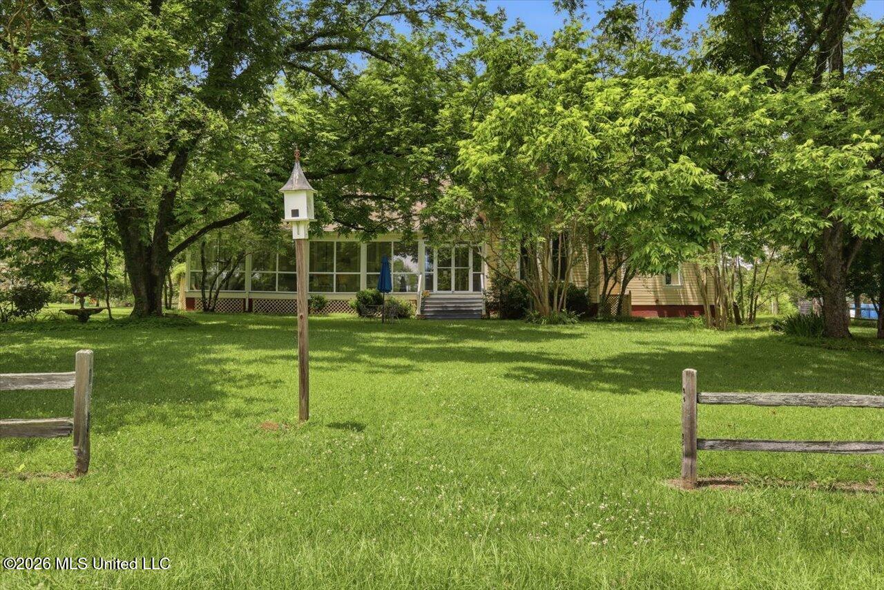 567 Mannsdale Road