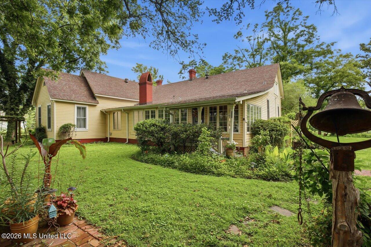 567 Mannsdale Road