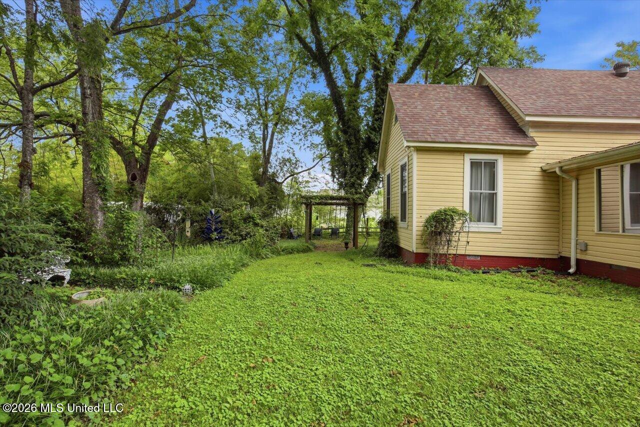 567 Mannsdale Road