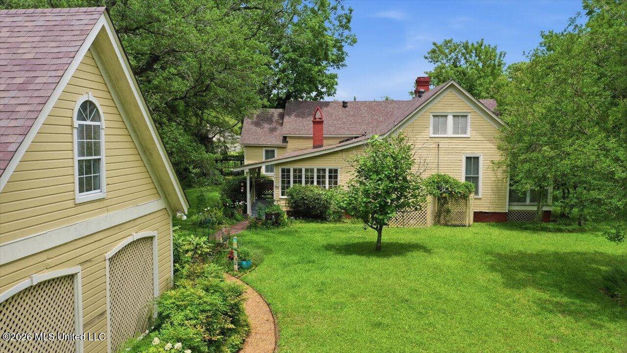 567 Mannsdale Road