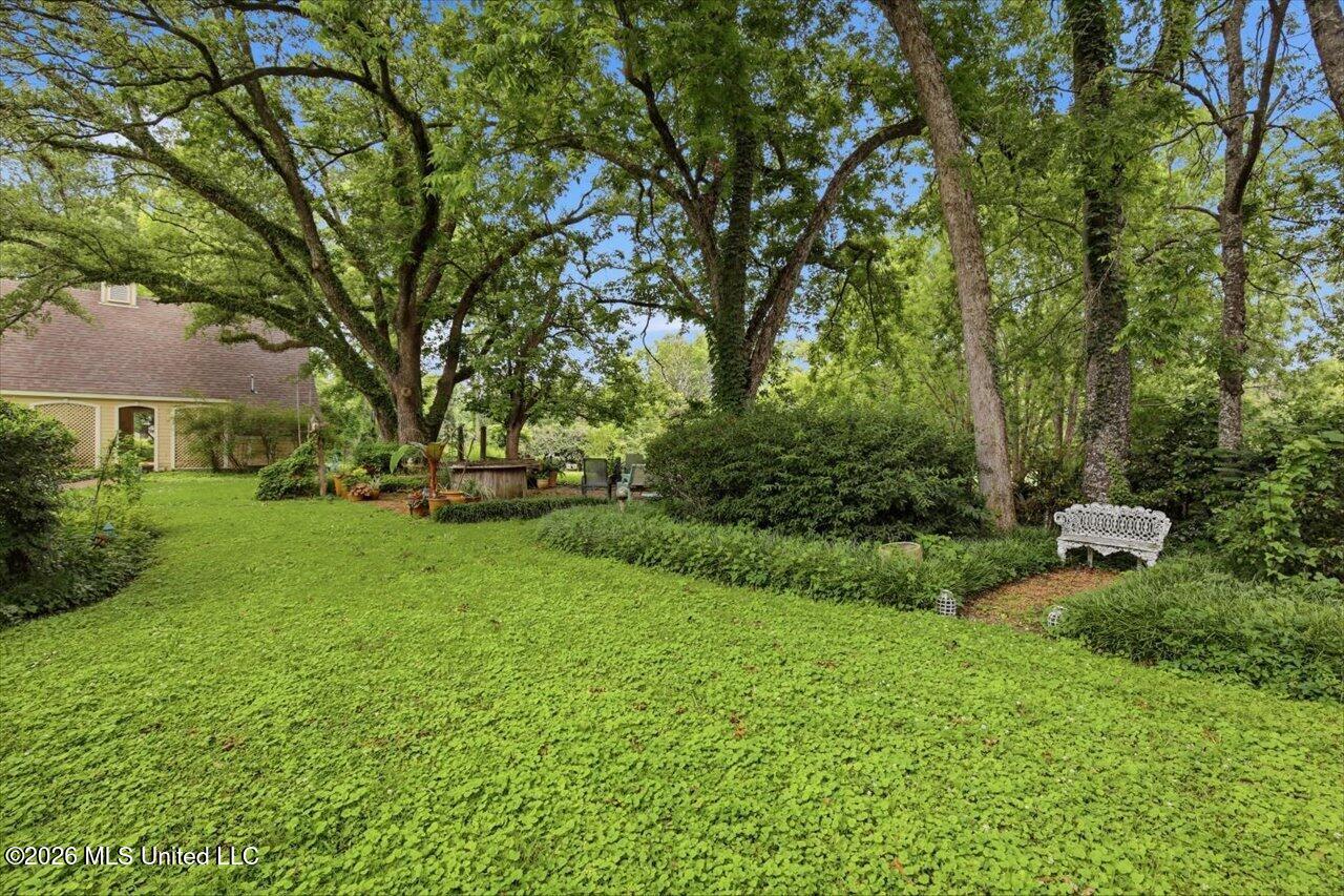 567 Mannsdale Road