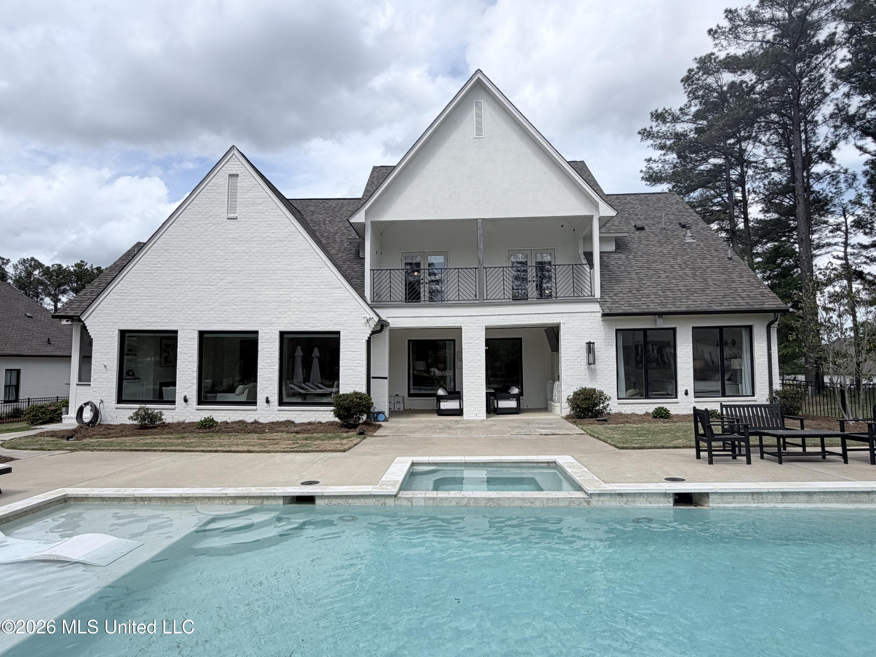 109 Dalton Pointe