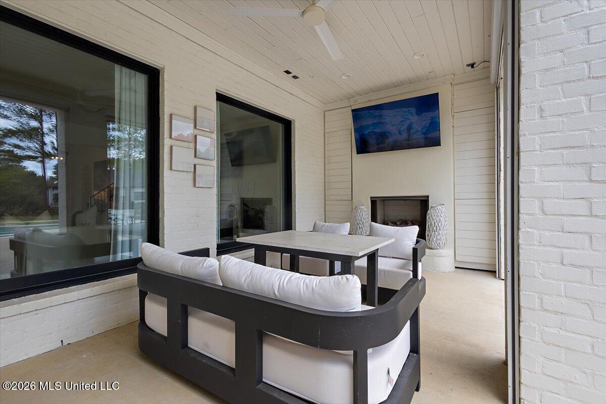 109 Dalton Pointe