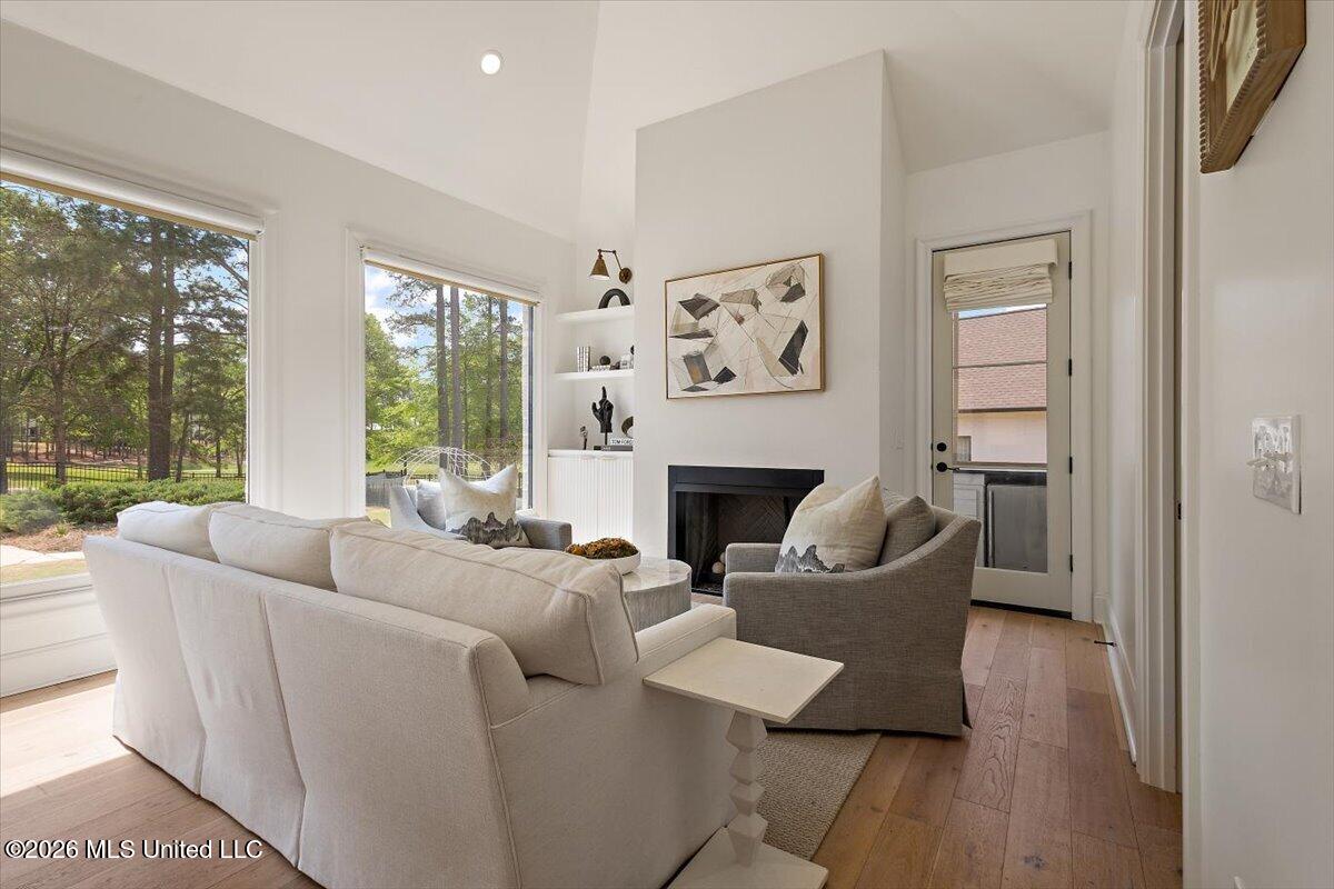 109 Dalton Pointe