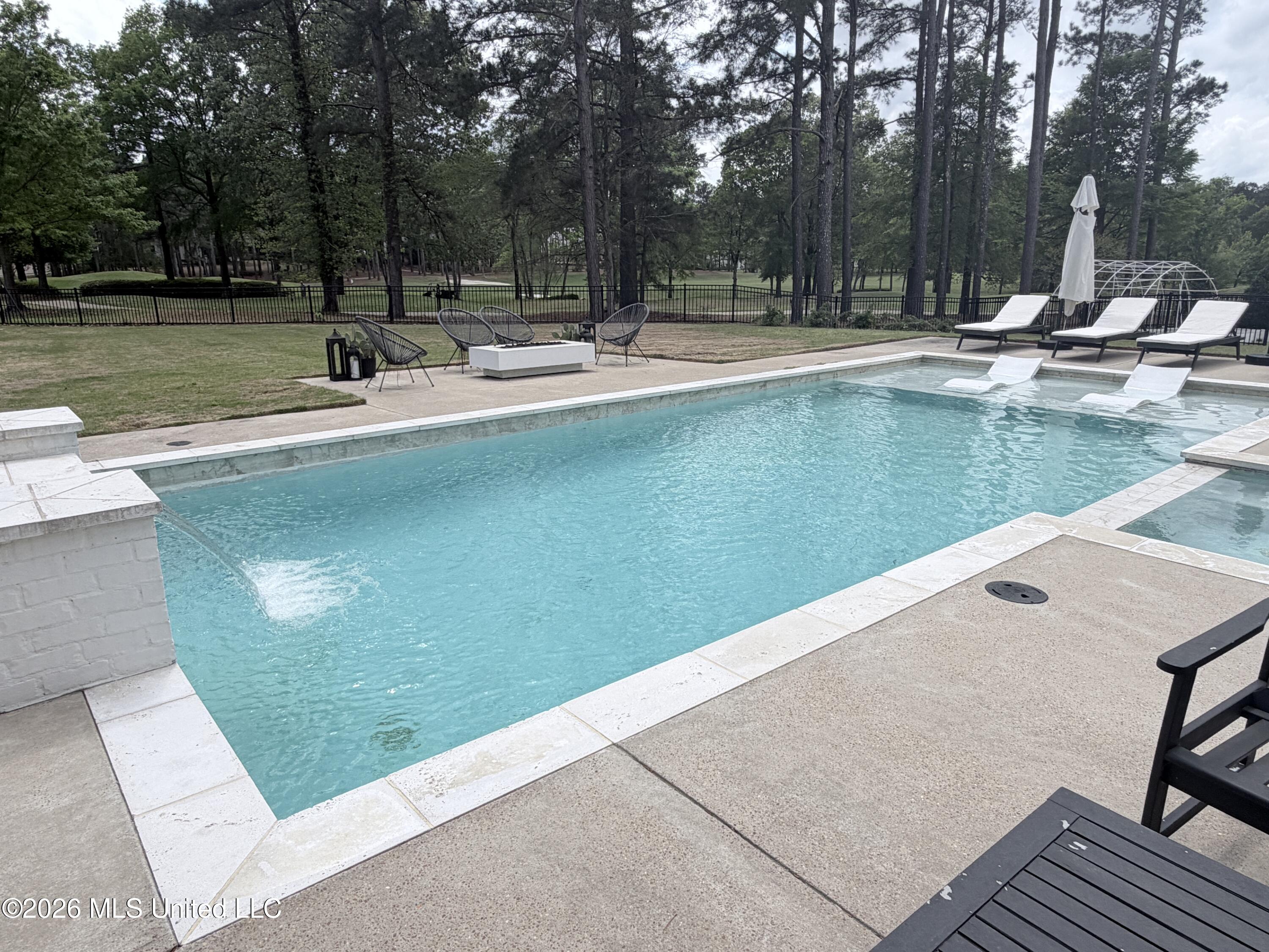 109 Dalton Pointe