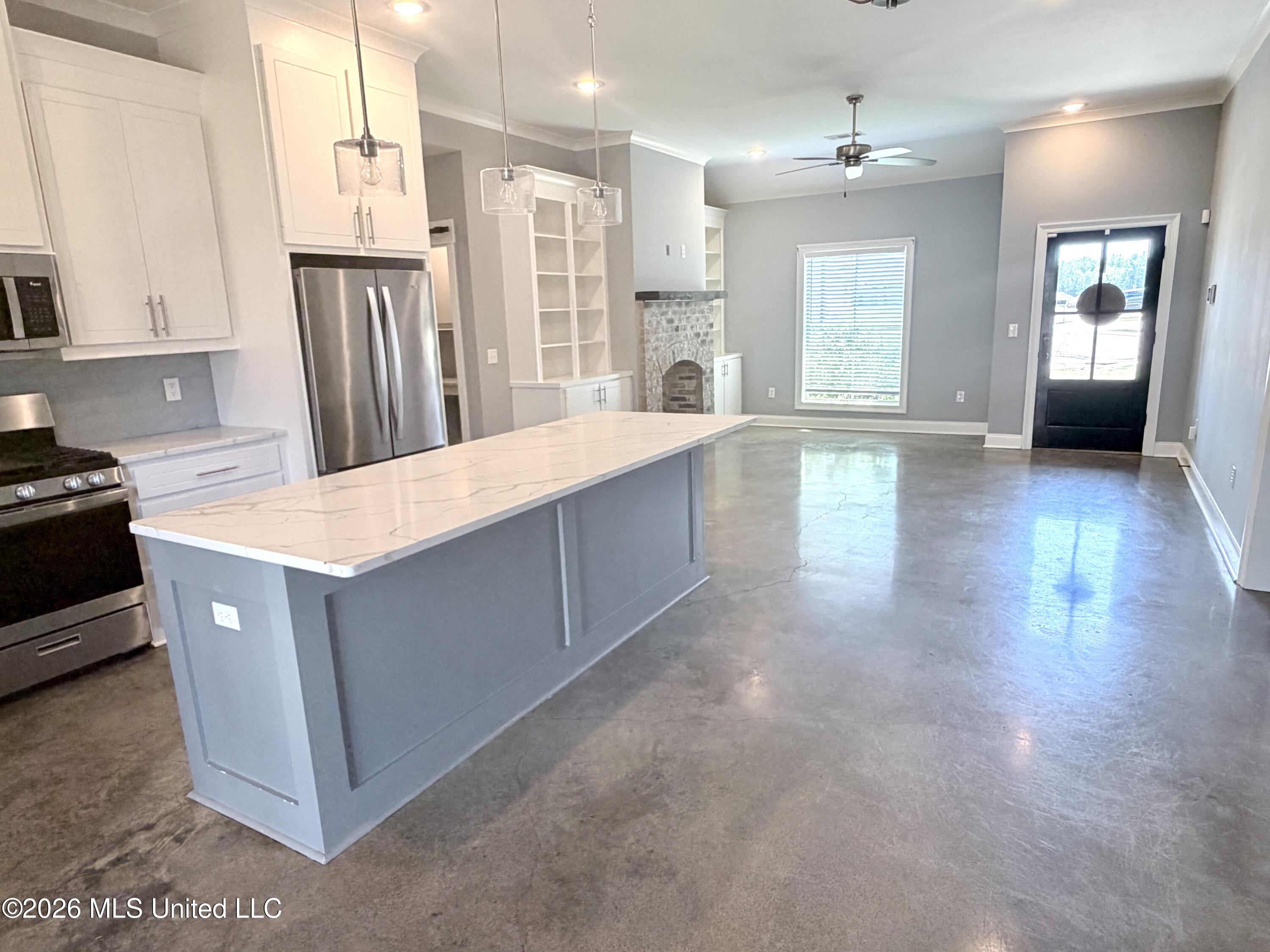 531 Birchwood Boulevard