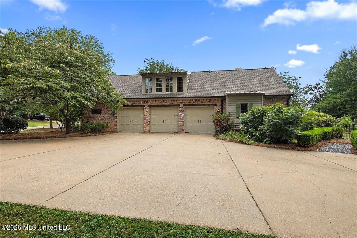 341 Johnstone Drive
