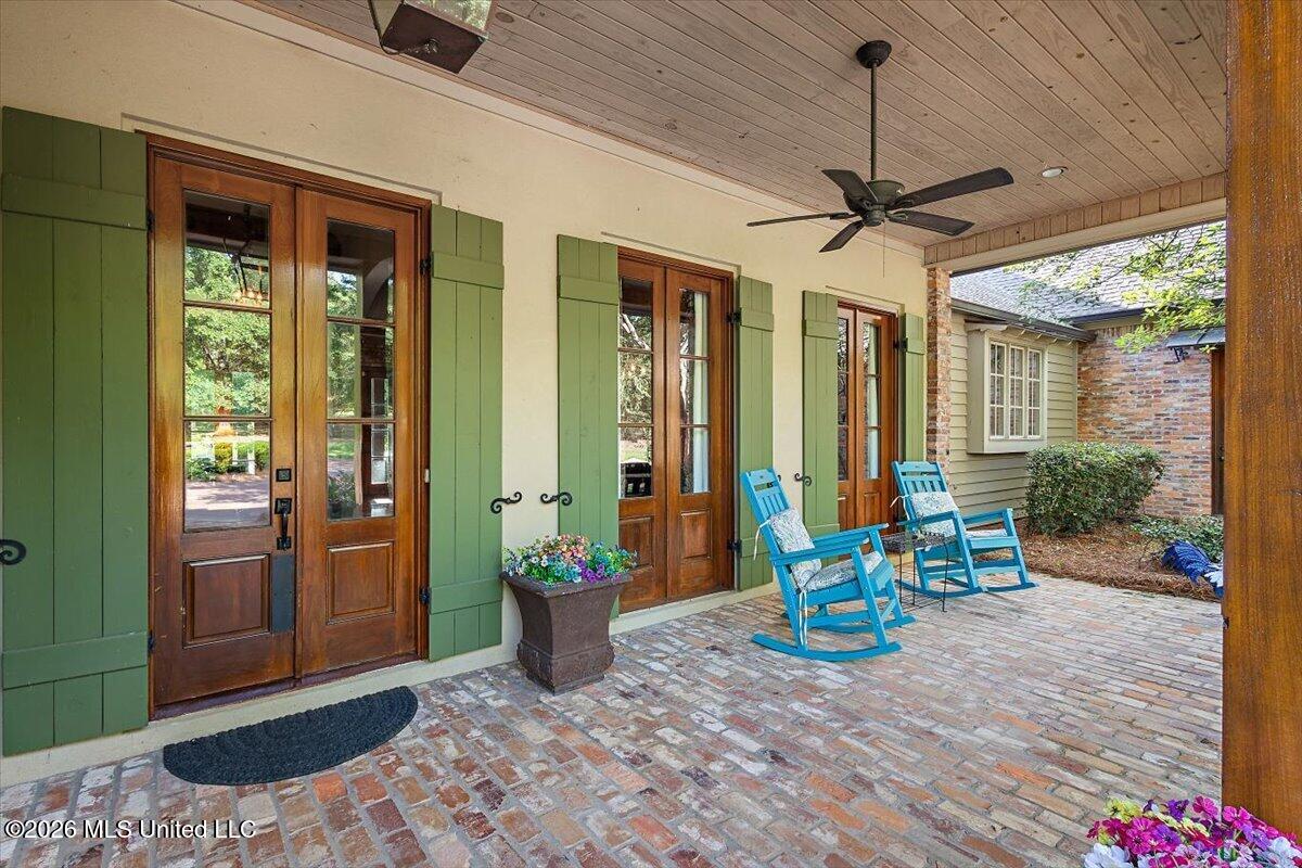 341 Johnstone Drive