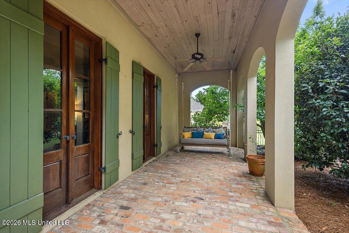 341 Johnstone Drive