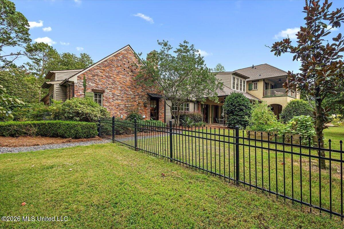 341 Johnstone Drive