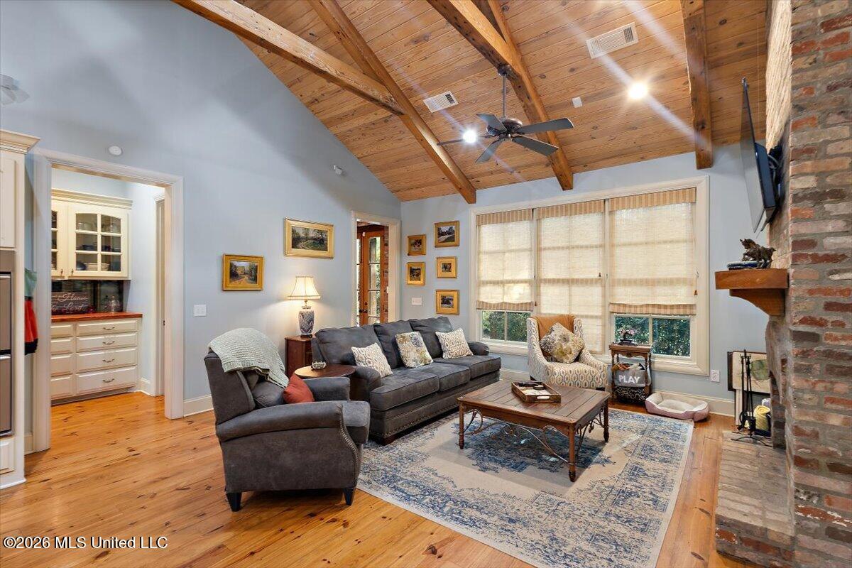 341 Johnstone Drive