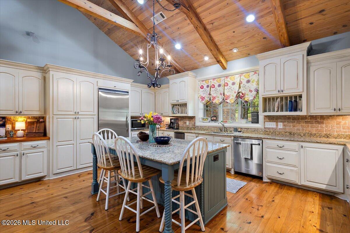 341 Johnstone Drive