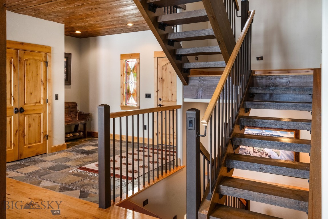 181 Brass Lantern Court