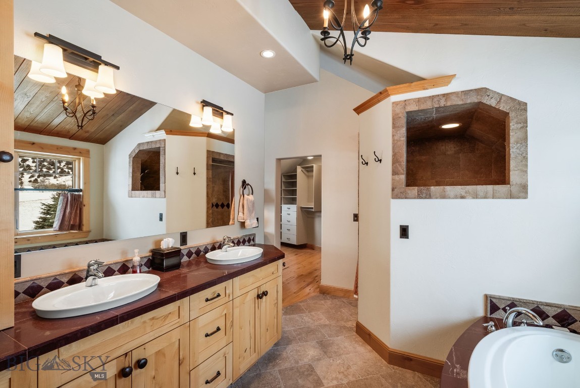 181 Brass Lantern Court