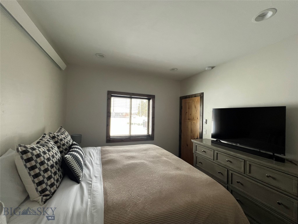 169 & 167 Grizzly Bear Loop