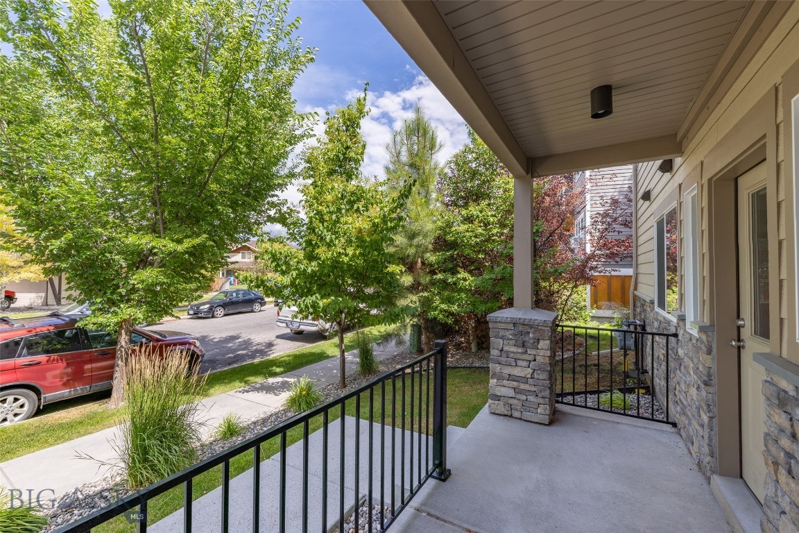 2926 Warbler Way B