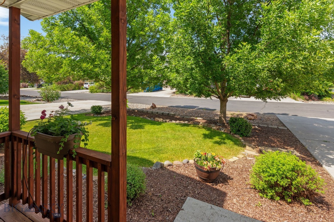 66 Aspenwood Drive