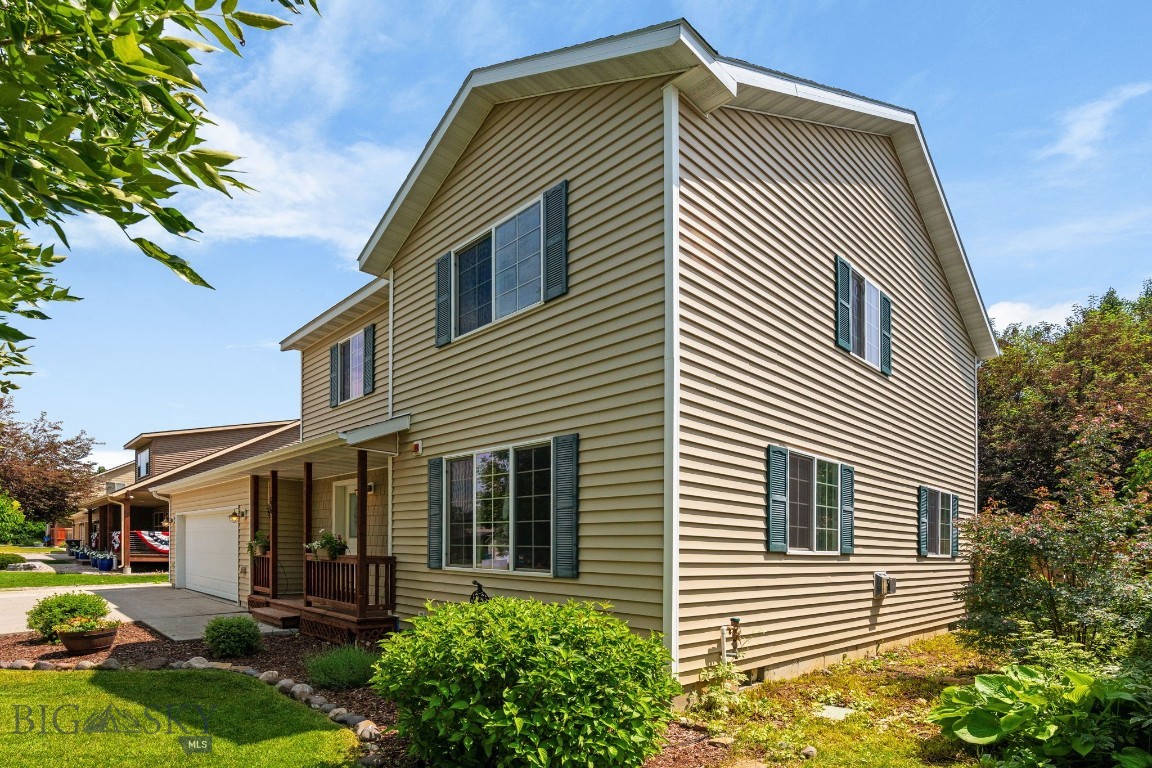 66 Aspenwood Drive
