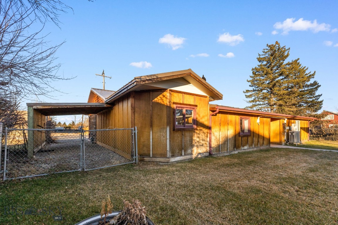 92 E Rosebud Avenue