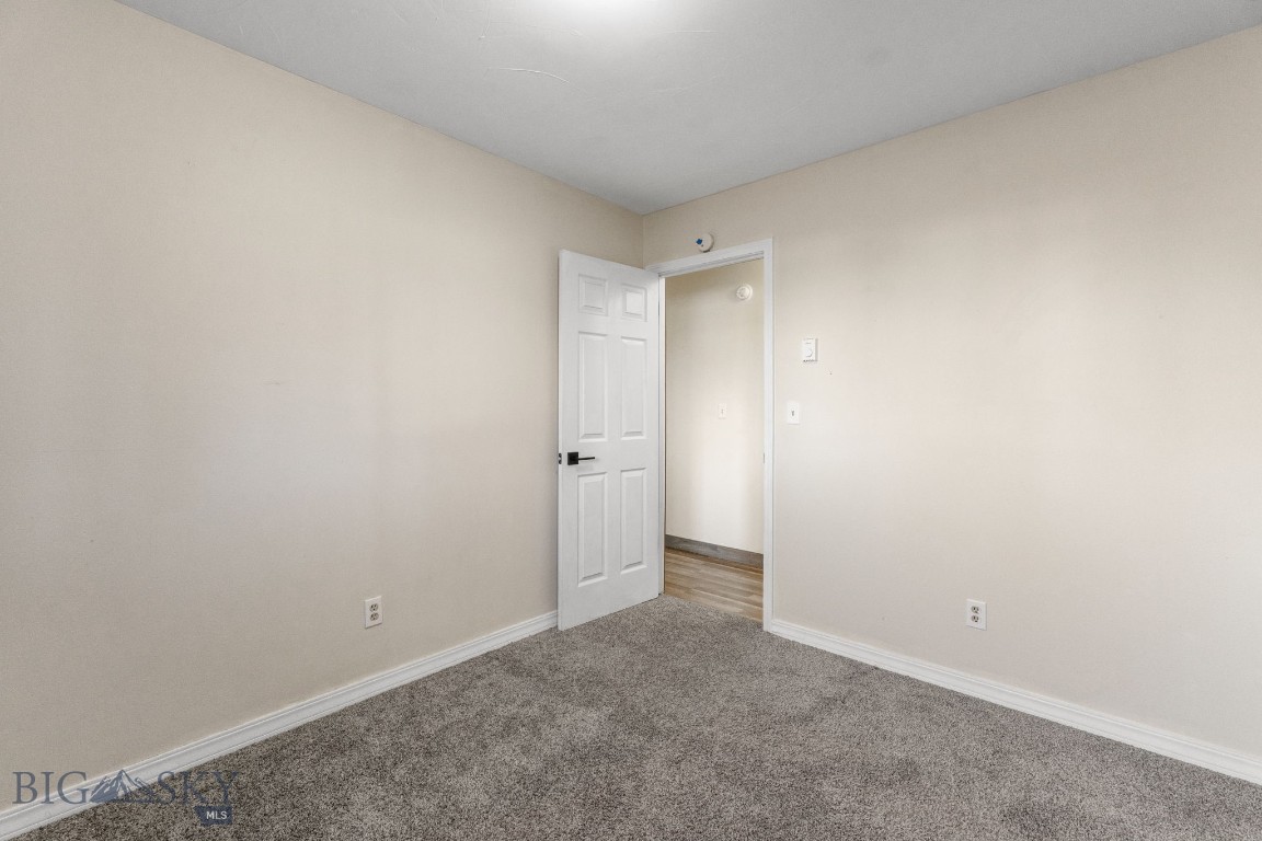 92 E Rosebud Avenue