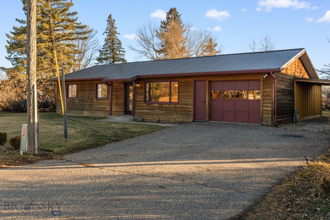 92 E Rosebud Avenue