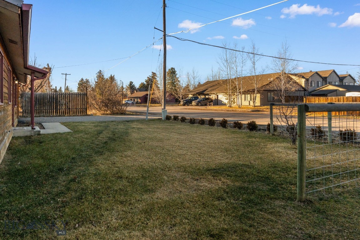 92 E Rosebud Avenue