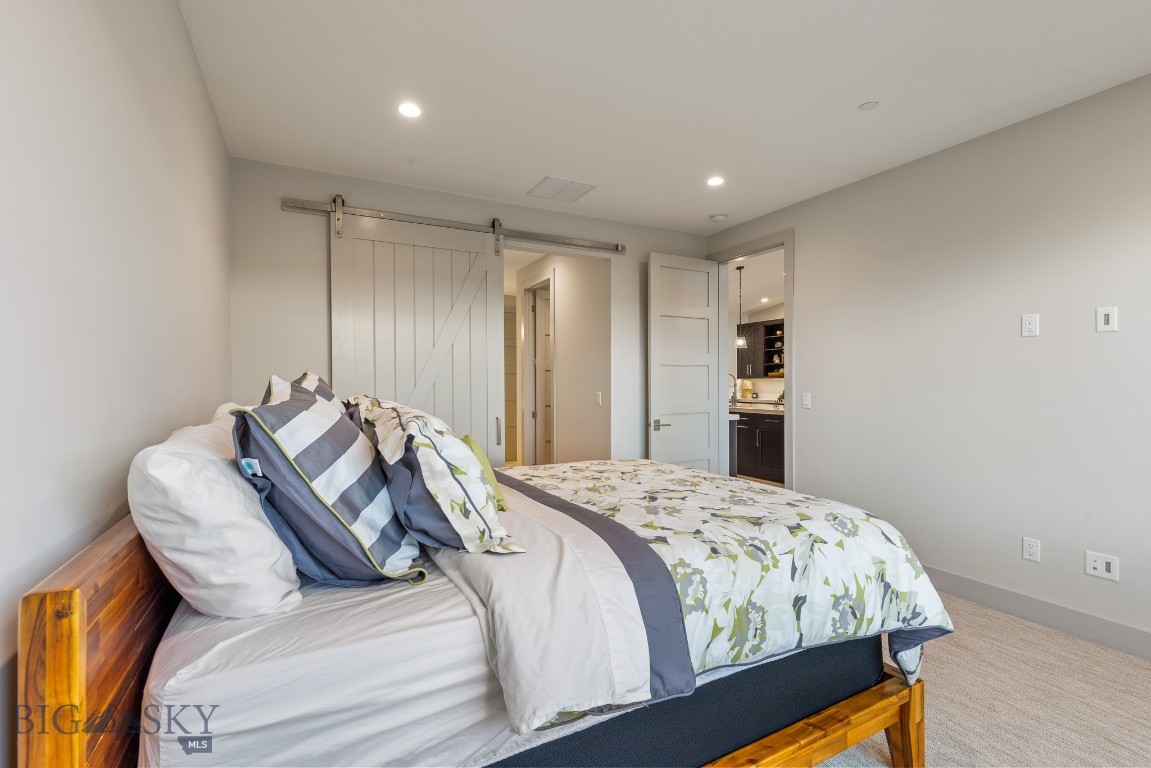10 Caymus Lane D