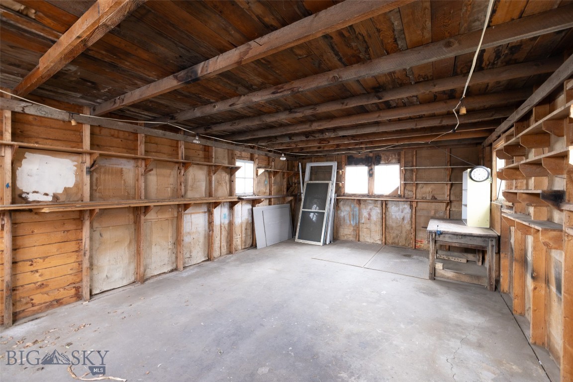 226 S E Street