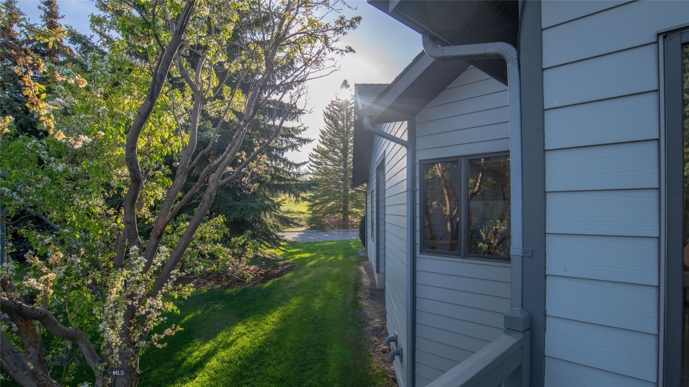 1757 Highland Boulevard 29
