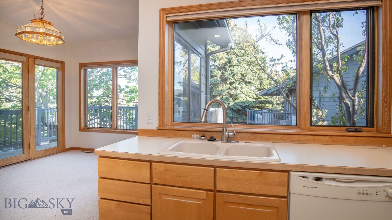1757 Highland Boulevard 29