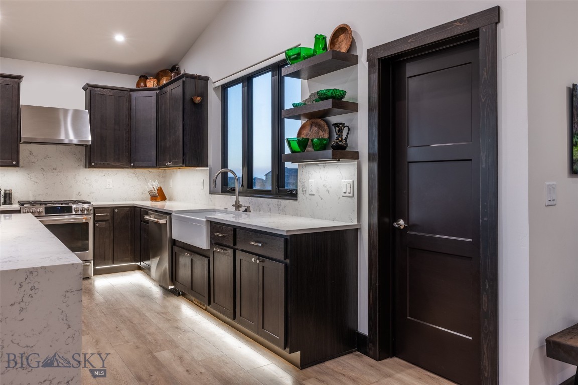 197 White Horse Loop