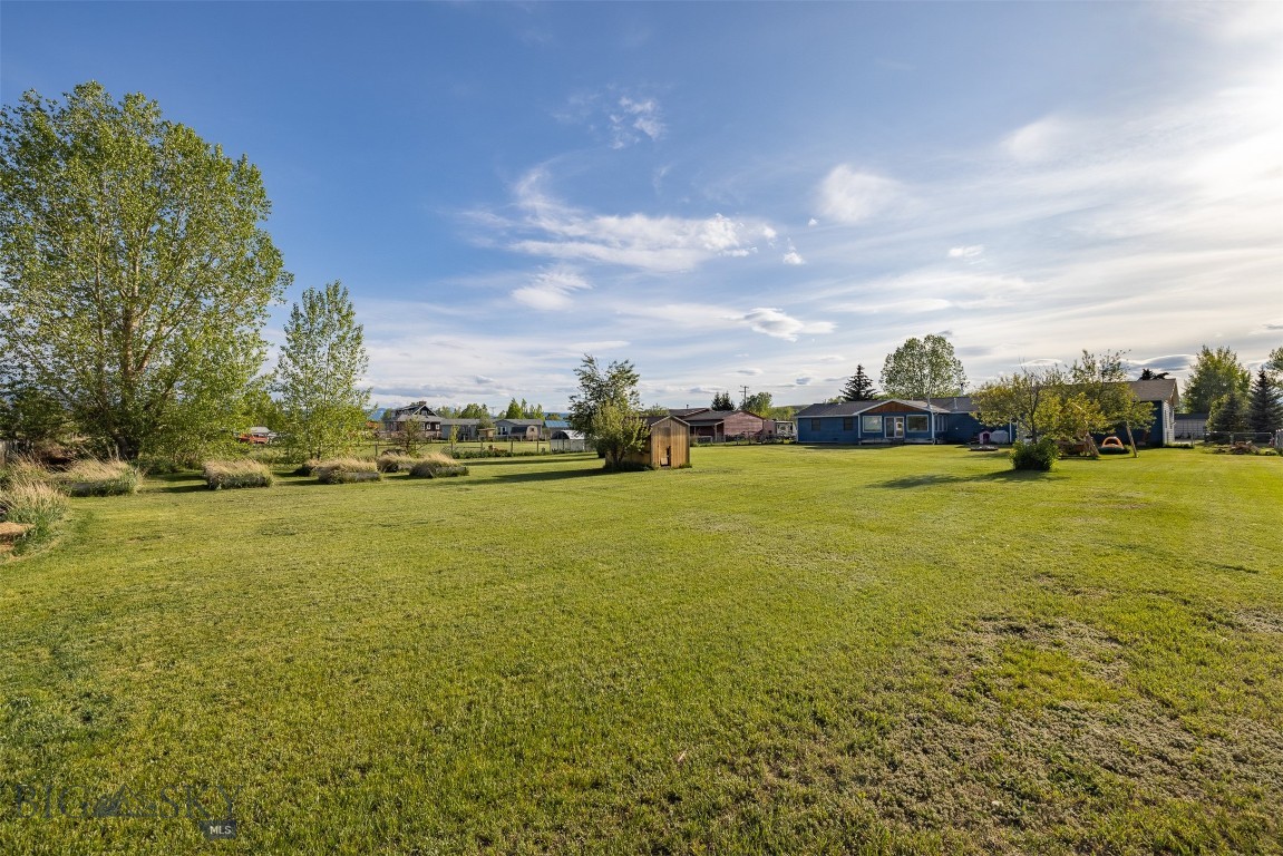 3490 Magenta Road