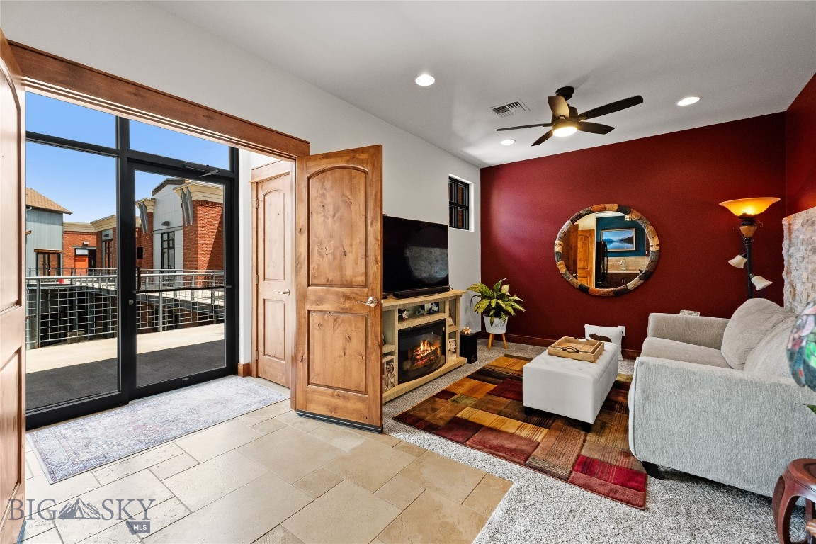115 E Gallatin Avenue A201