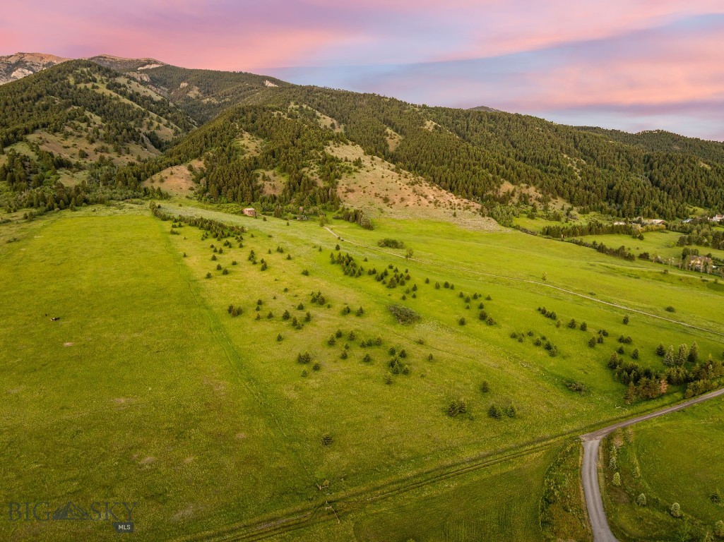 TBD Sypes Canyon Spur Road