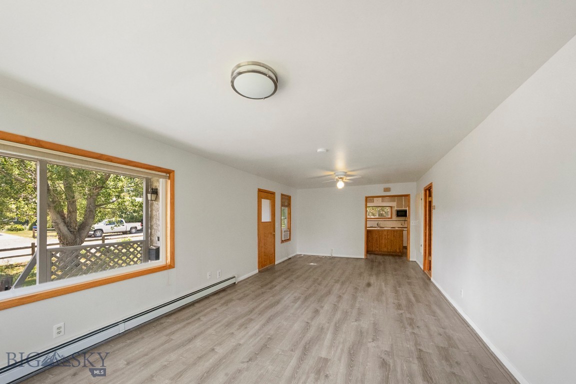 420 N 8th Avenue