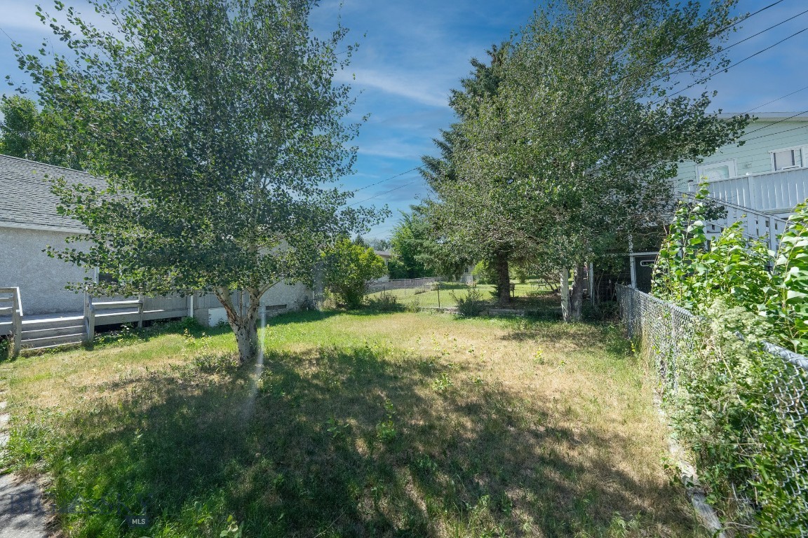 420 N 8th Avenue