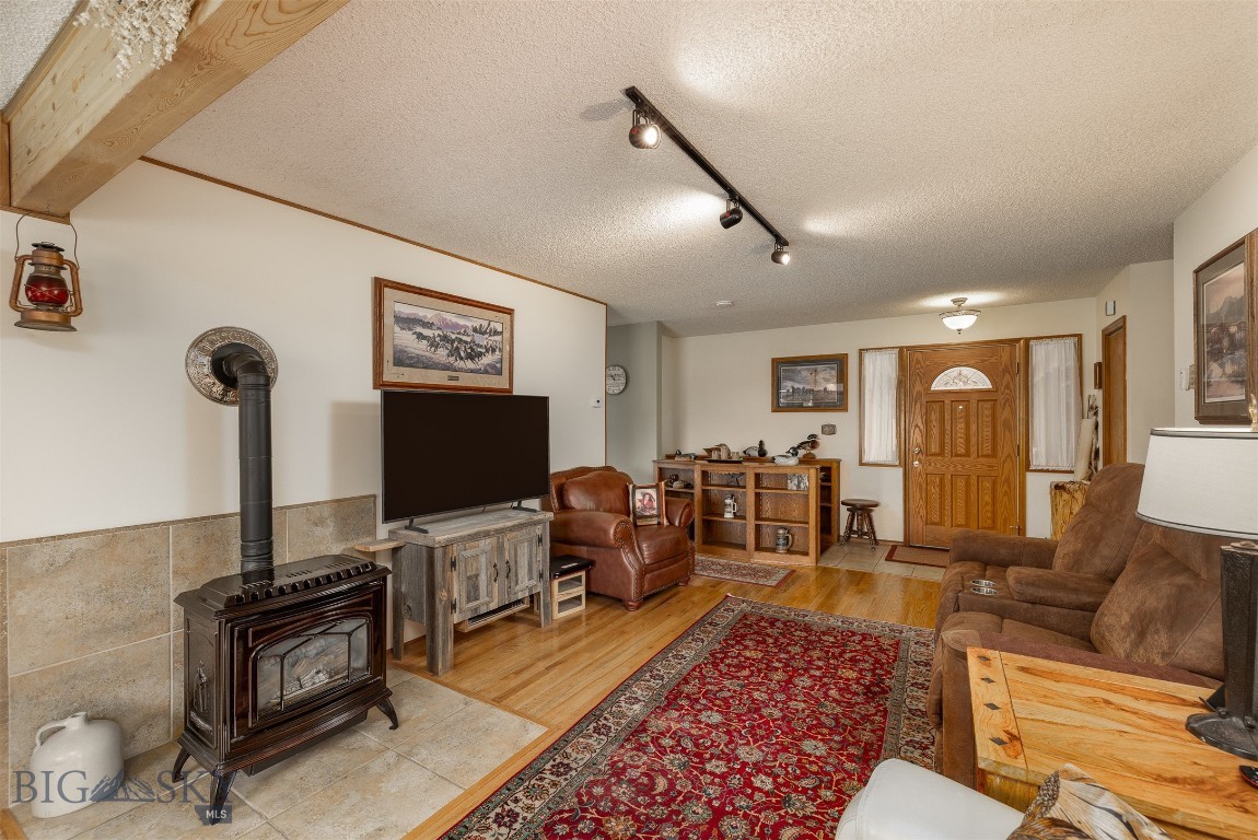 9 Indian Paintbrush Drive