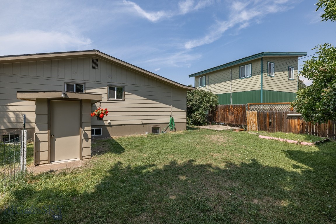 422 N 11th