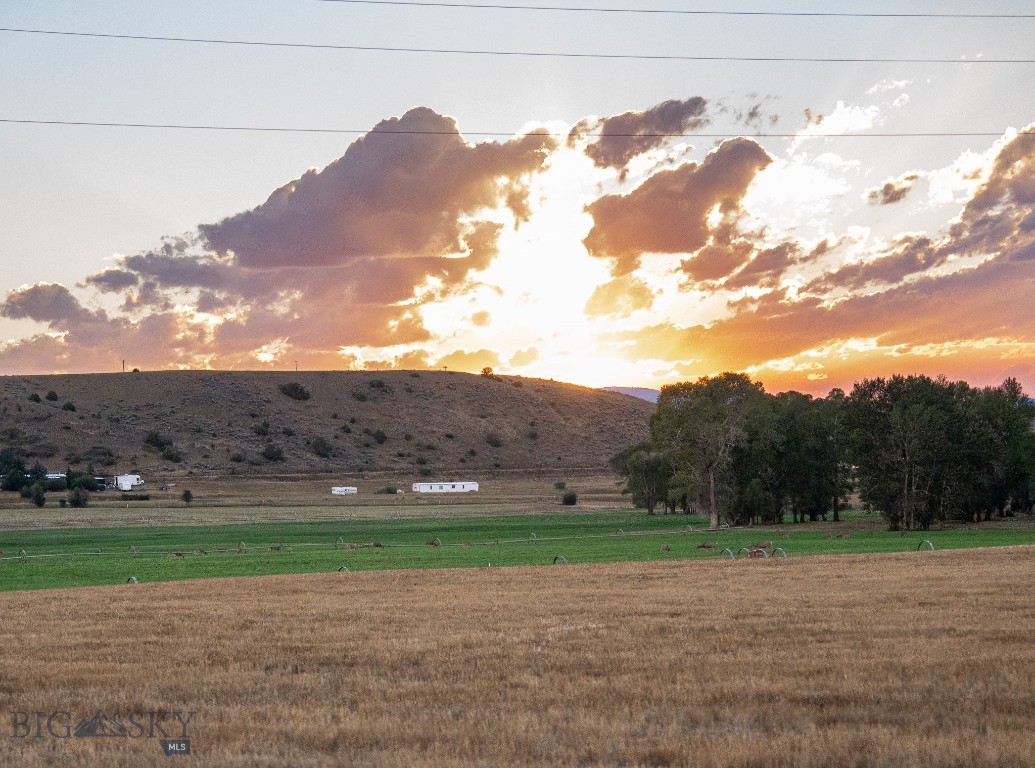 37 Convict Grade Road