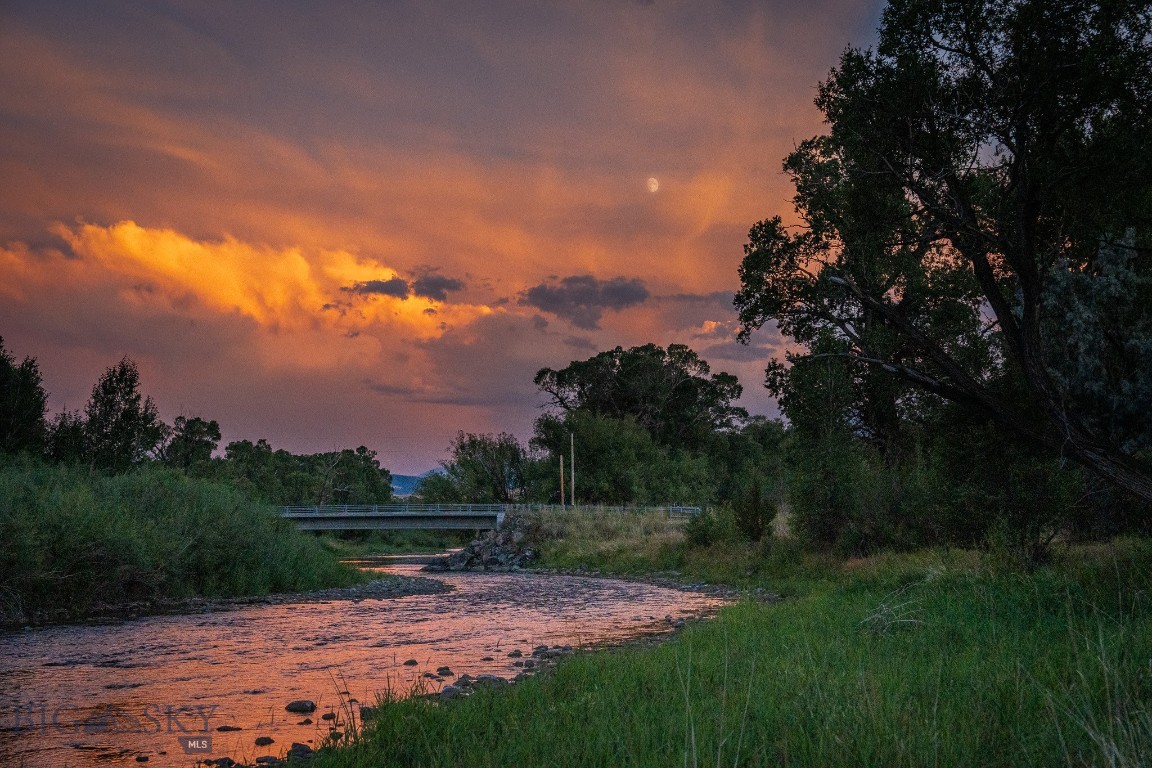 37 Convict Grade Road