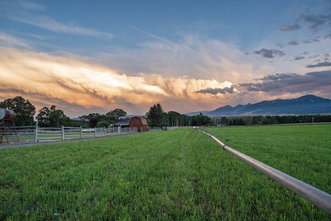 37 Convict Grade Road