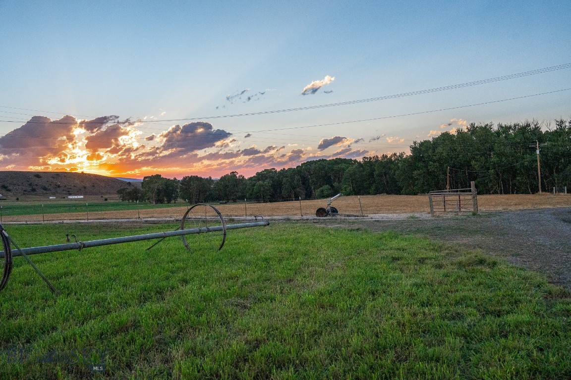 37 Convict Grade Road