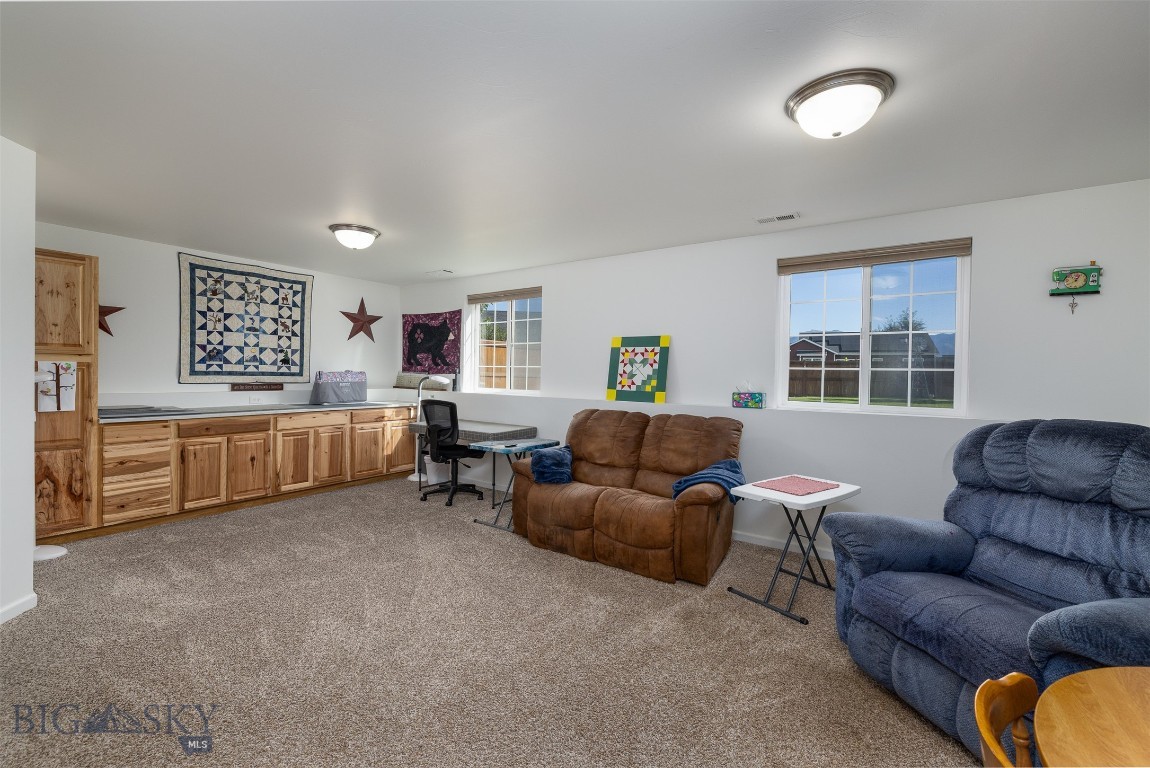 2109 Sturnella Lane