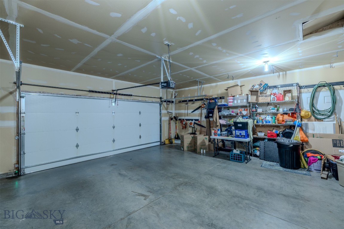 2109 Sturnella Lane
