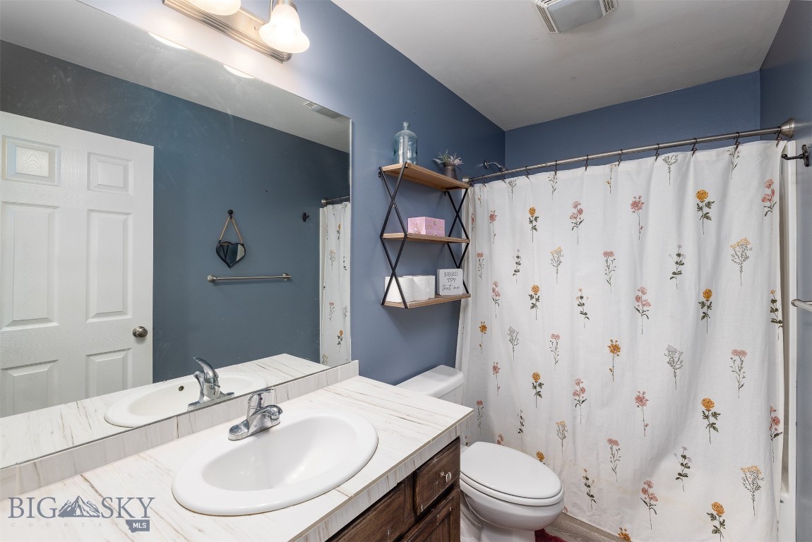2226 Sturnella Lane