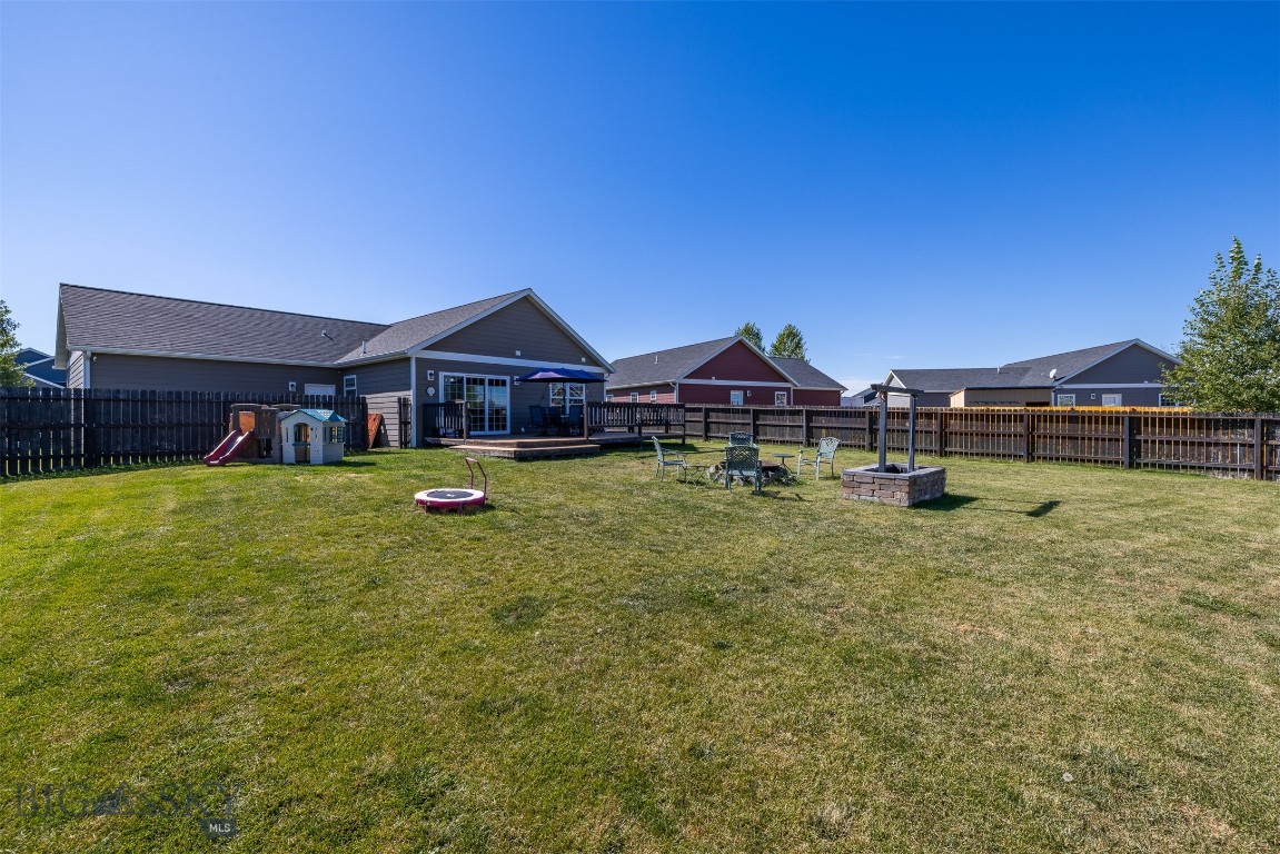 2226 Sturnella Lane