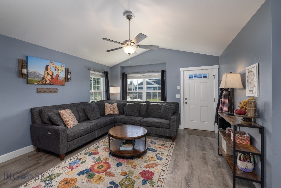 2226 Sturnella Lane