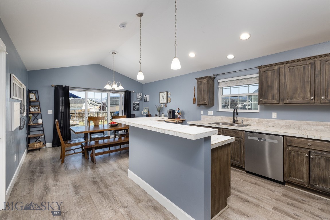 2226 Sturnella Lane