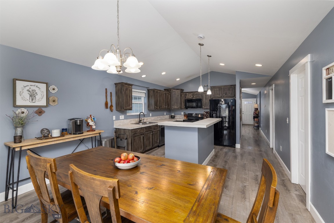 2226 Sturnella Lane