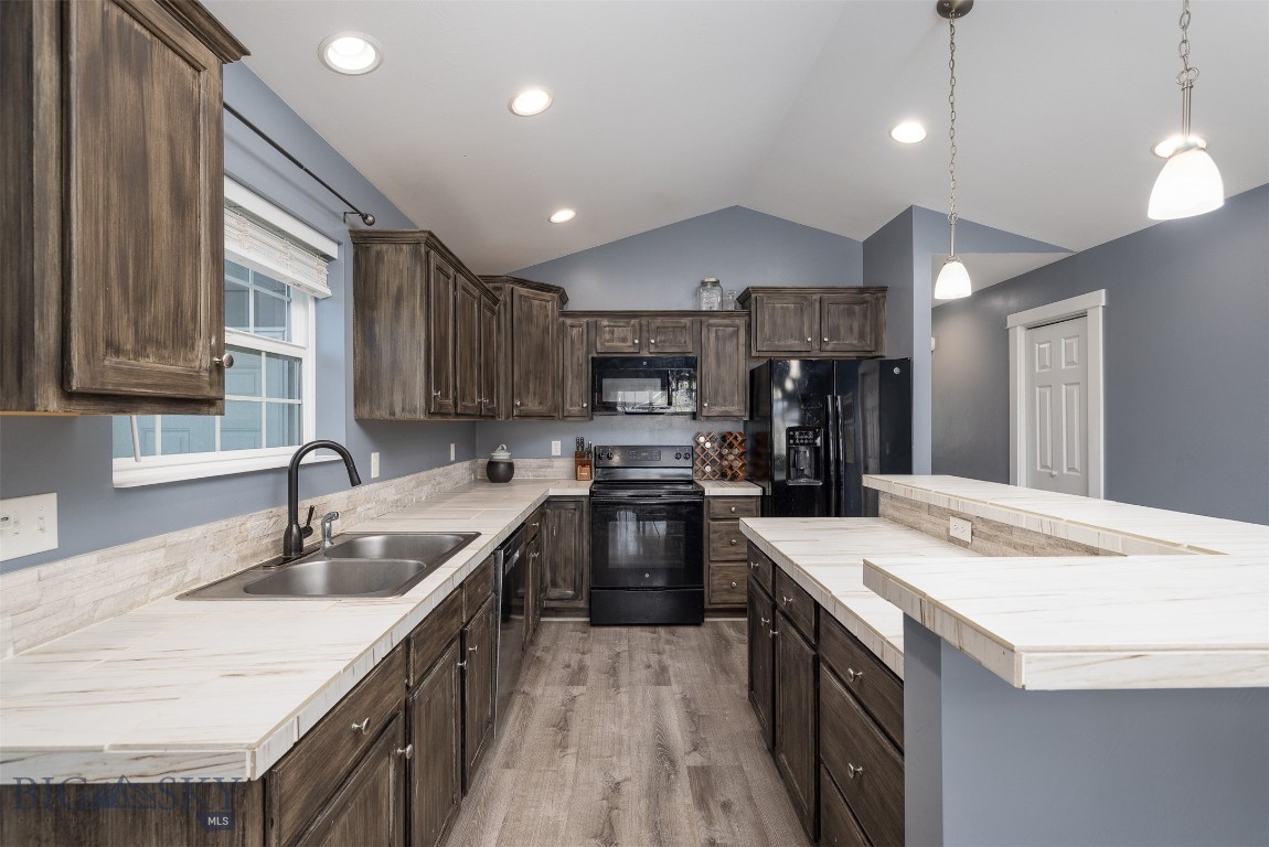 2226 Sturnella Lane